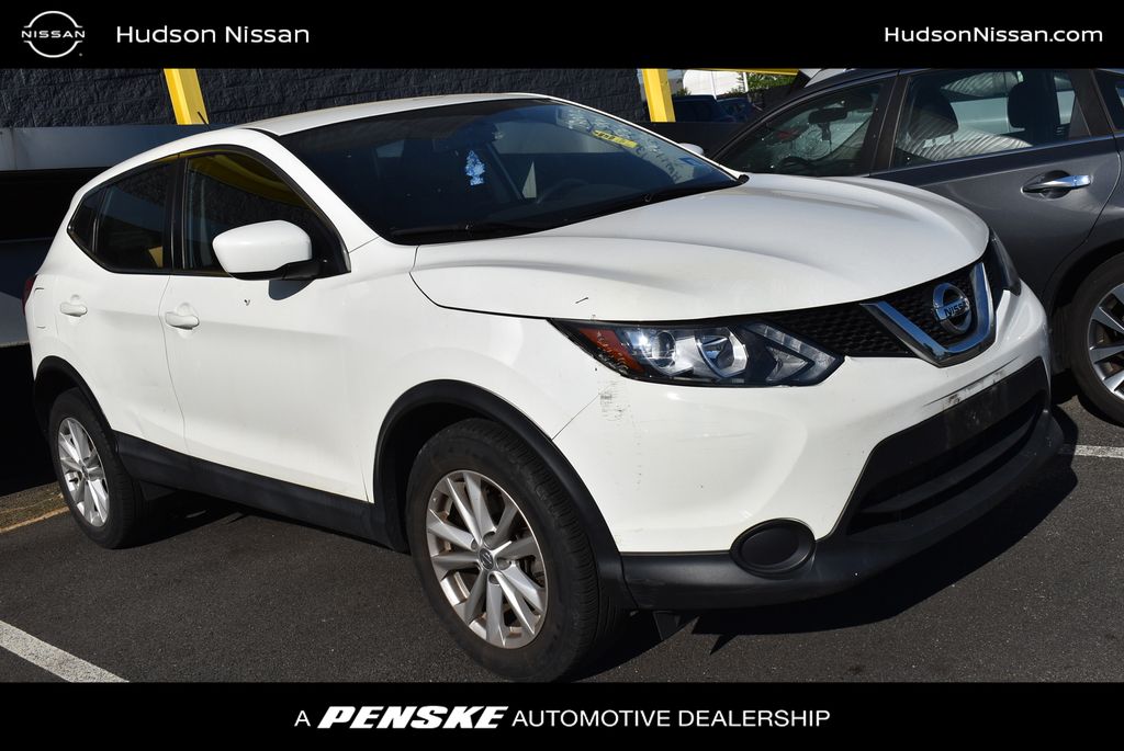 2017 Nissan Rogue Sport S -
                  Jersey City, NJ
