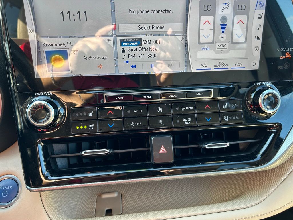 Thumbnail: 2021 Toyota Highlander - 27