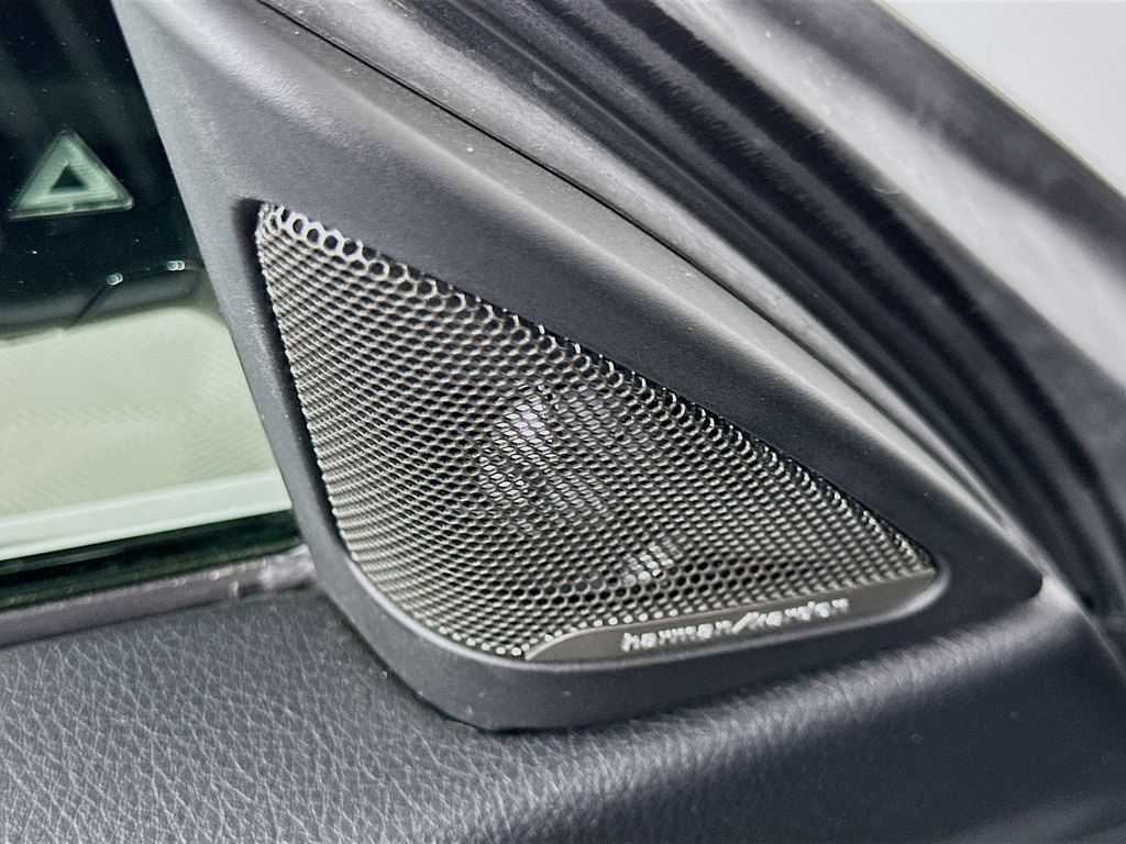 Thumbnail: 2015 BMW M4 - 19