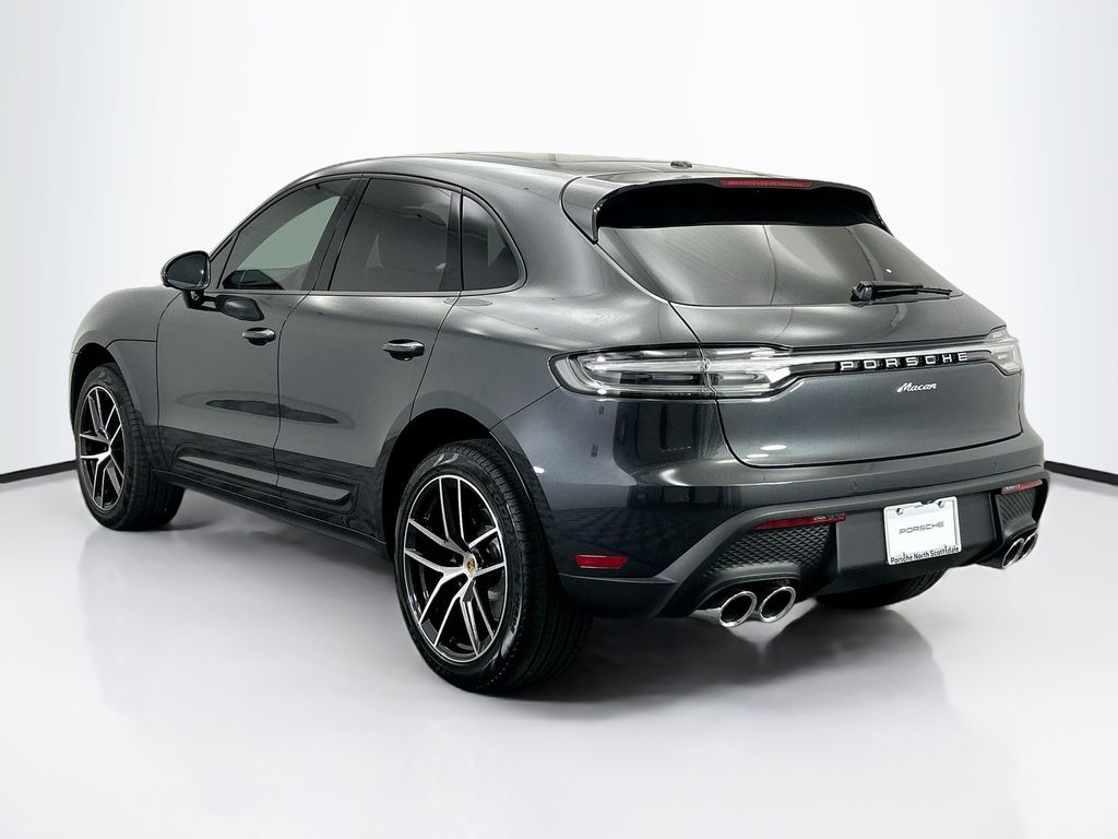 Thumbnail: 2026 Porsche Macan - 3