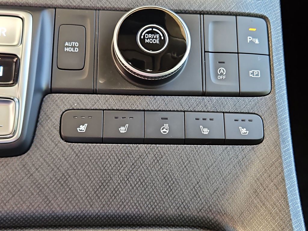 2023 Hyundai Palisade Limited Black at Jones Ford