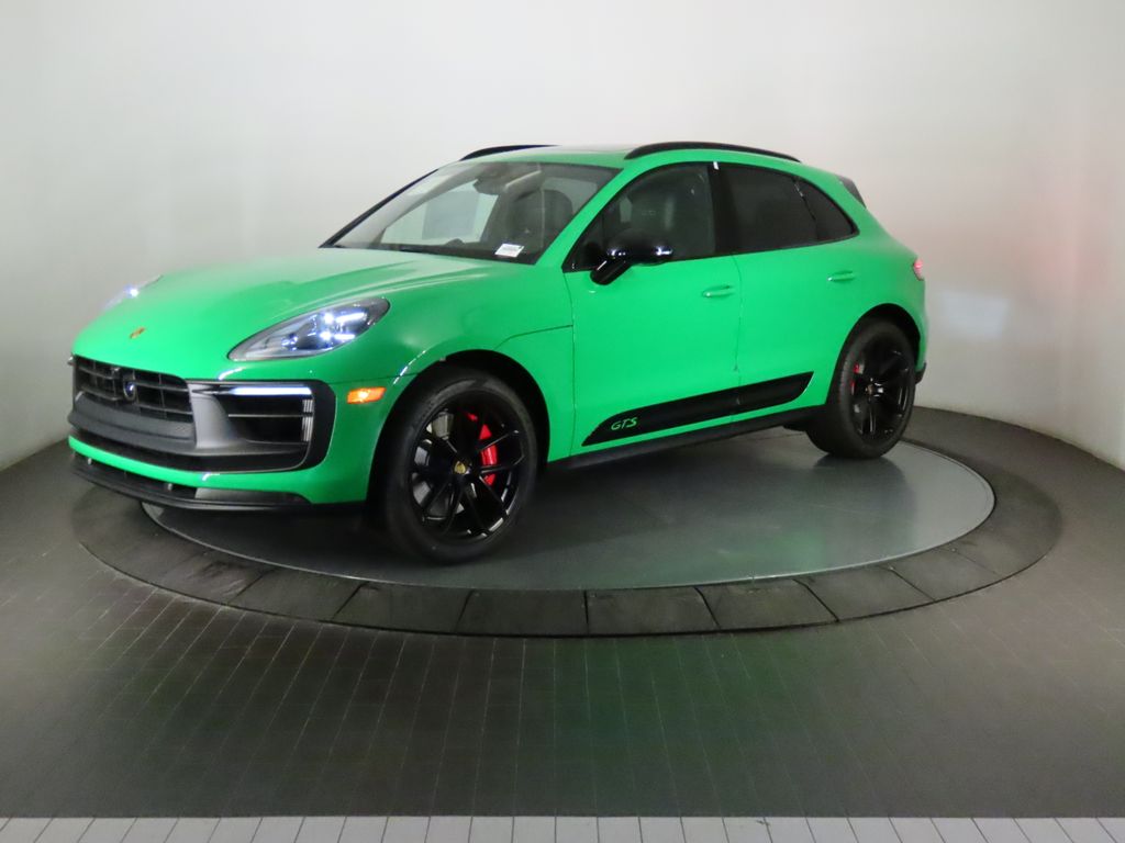 Thumbnail: 2026 Porsche Macan - 1