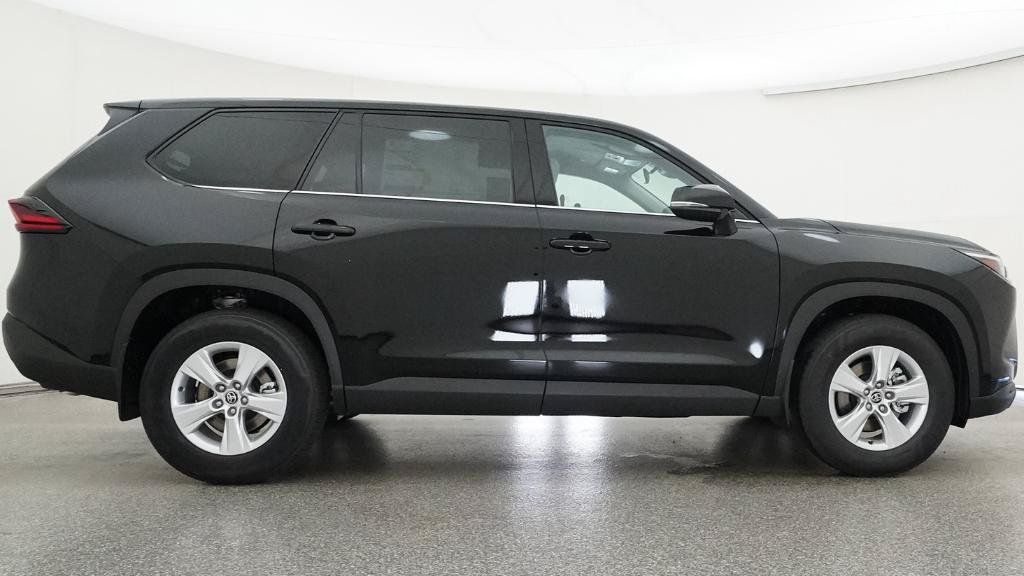 Thumbnail: 2026 Toyota Grand Highlander - 12