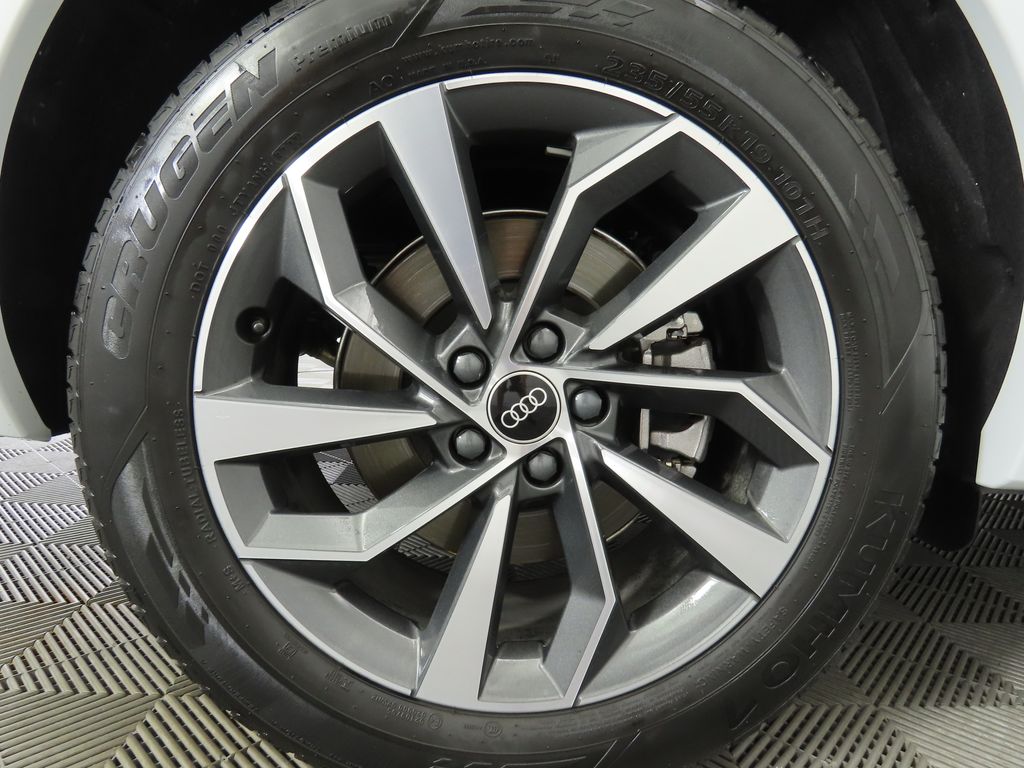 Thumbnail: 2023 Audi Q5 - 32