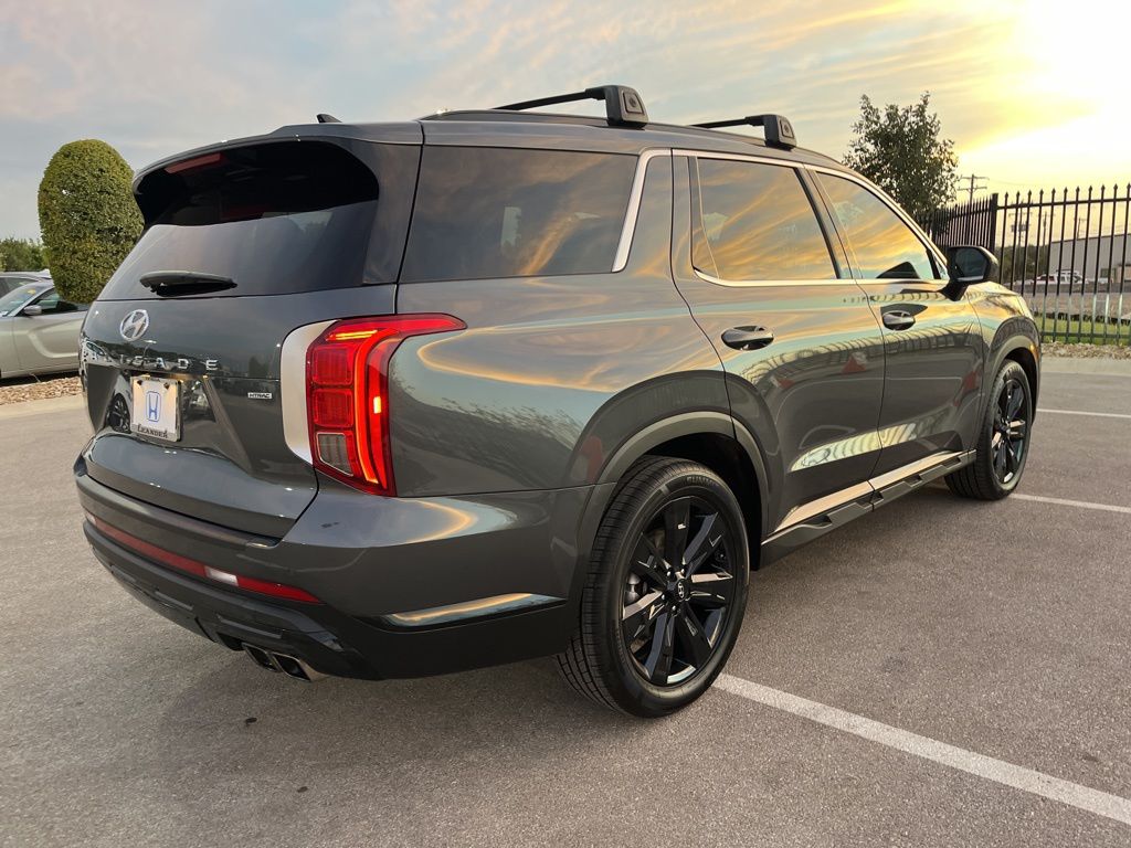 Thumbnail: 2023 Hyundai Palisade - 4