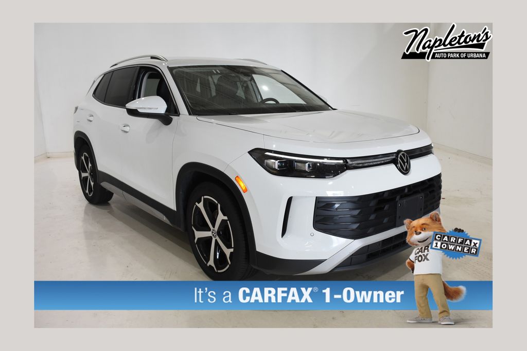 Pure White 2026 Volkswagen Tiguan SUV / Crossover Front-Wheel Drive 8-Speed Automatic