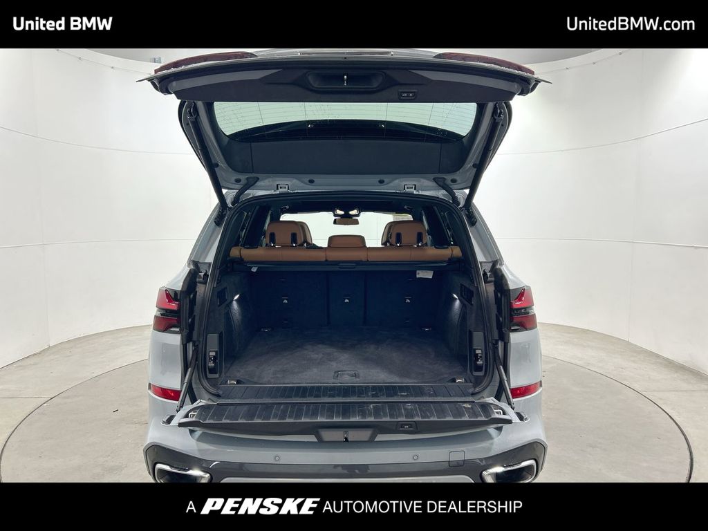 Thumbnail: 2025 BMW X5 - 22