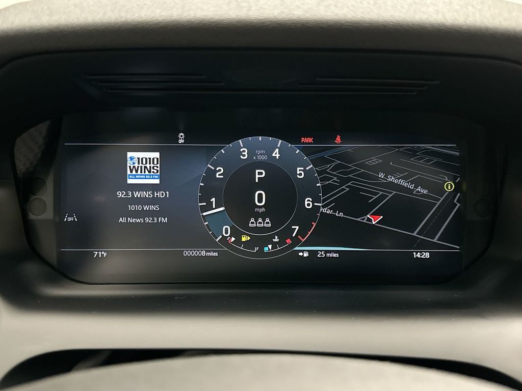 Thumbnail: 2026 Land Rover Discovery Sport - 15