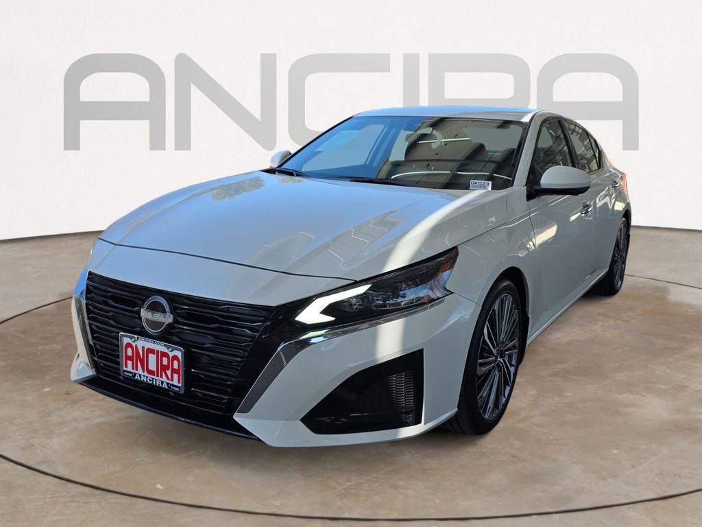 2024 Nissan Altima 2.5 SL photo