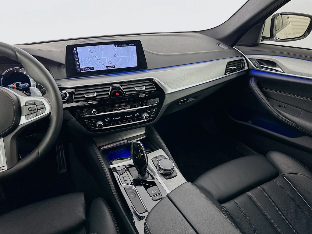 2018 BMW 5 Series 530e iPerformance 24