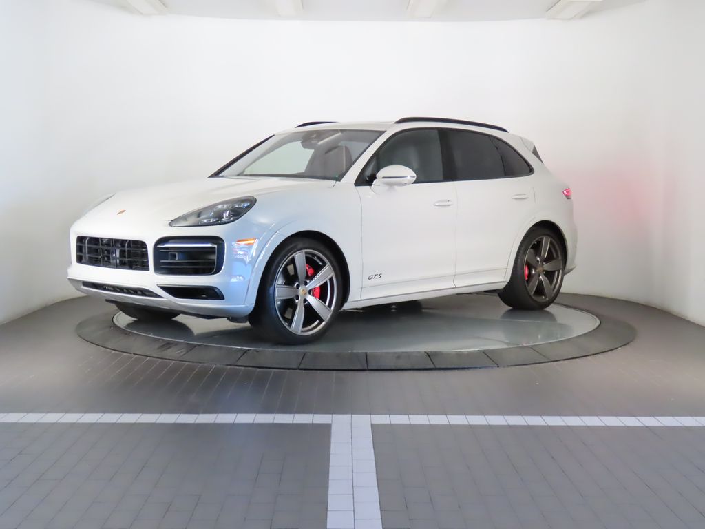 Thumbnail: 2022 Porsche Cayenne - 1