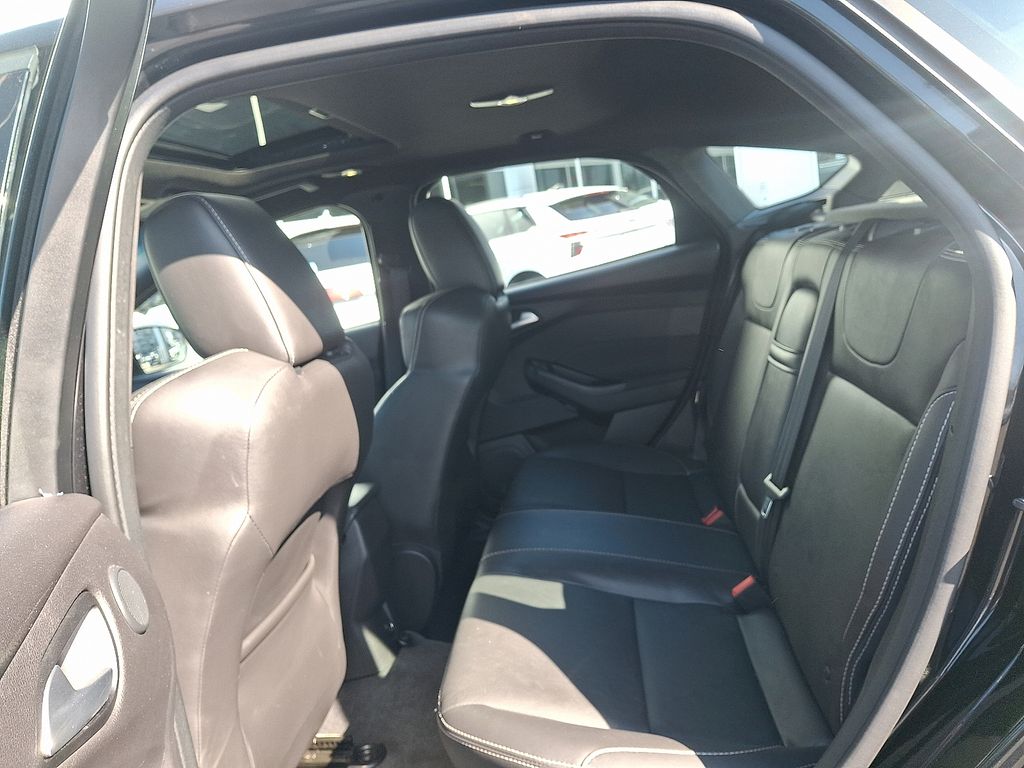 Thumbnail: 2013 Ford Focus - 10