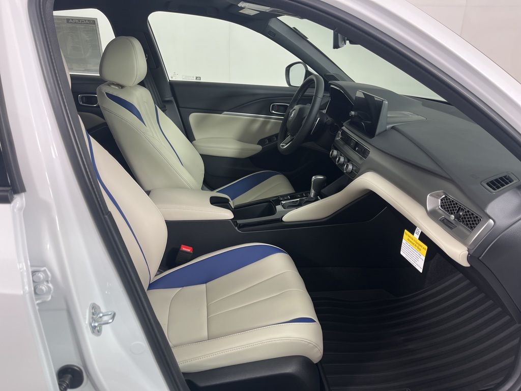 Thumbnail: 2026 Acura Integra - 9