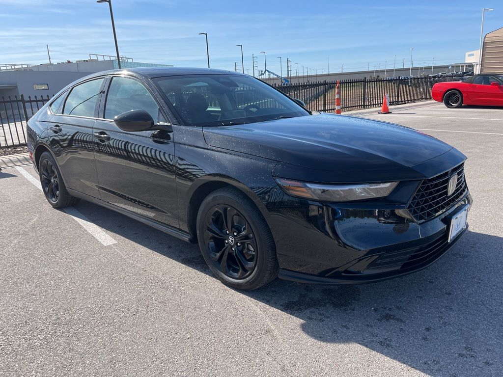 Thumbnail: 2025 Honda Accord - 3