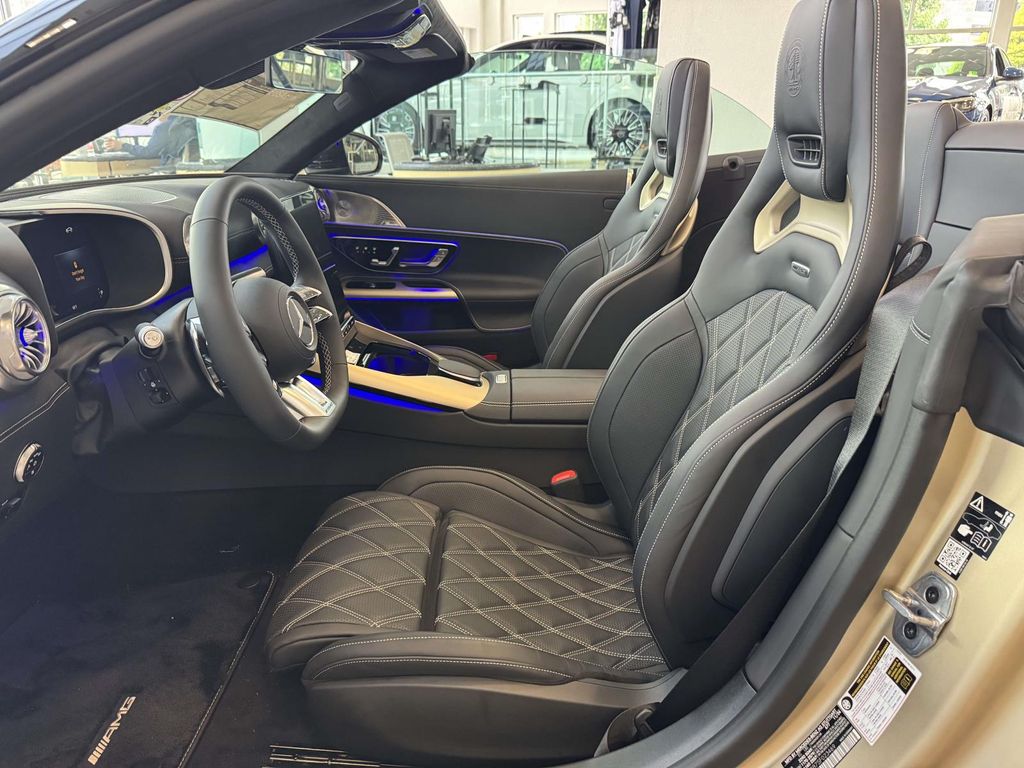 Thumbnail: 2025 Mercedes-Benz SL-Class - 21