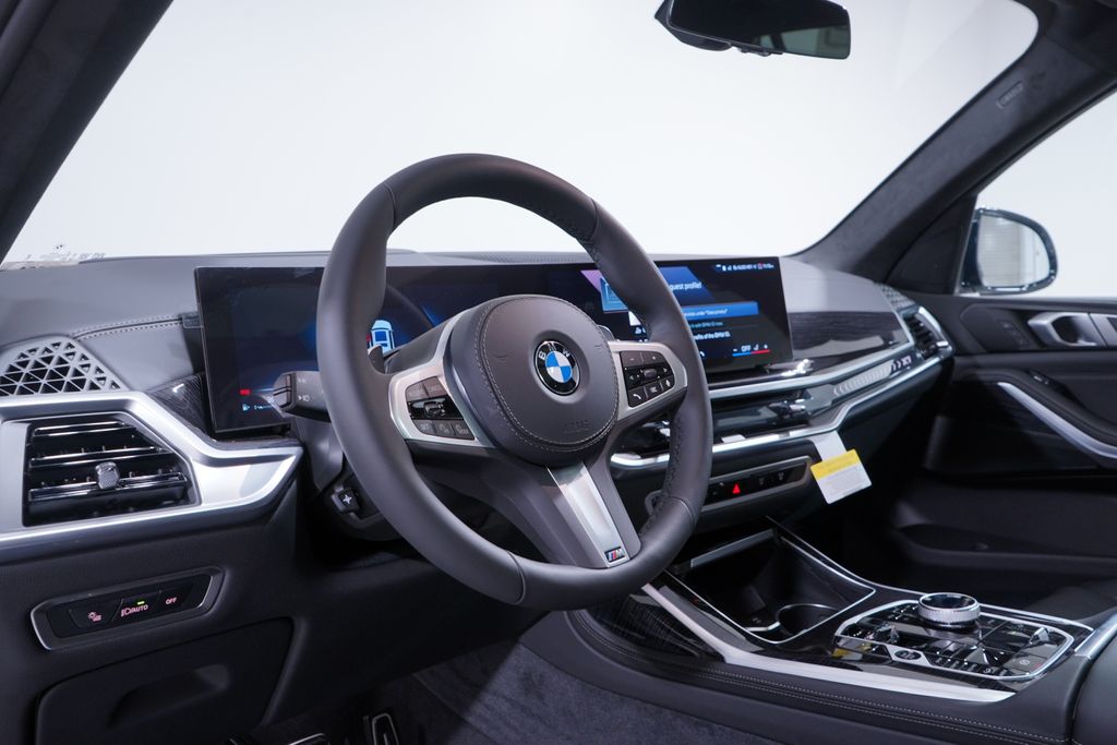 2025 BMW X7 xDrive40i 6