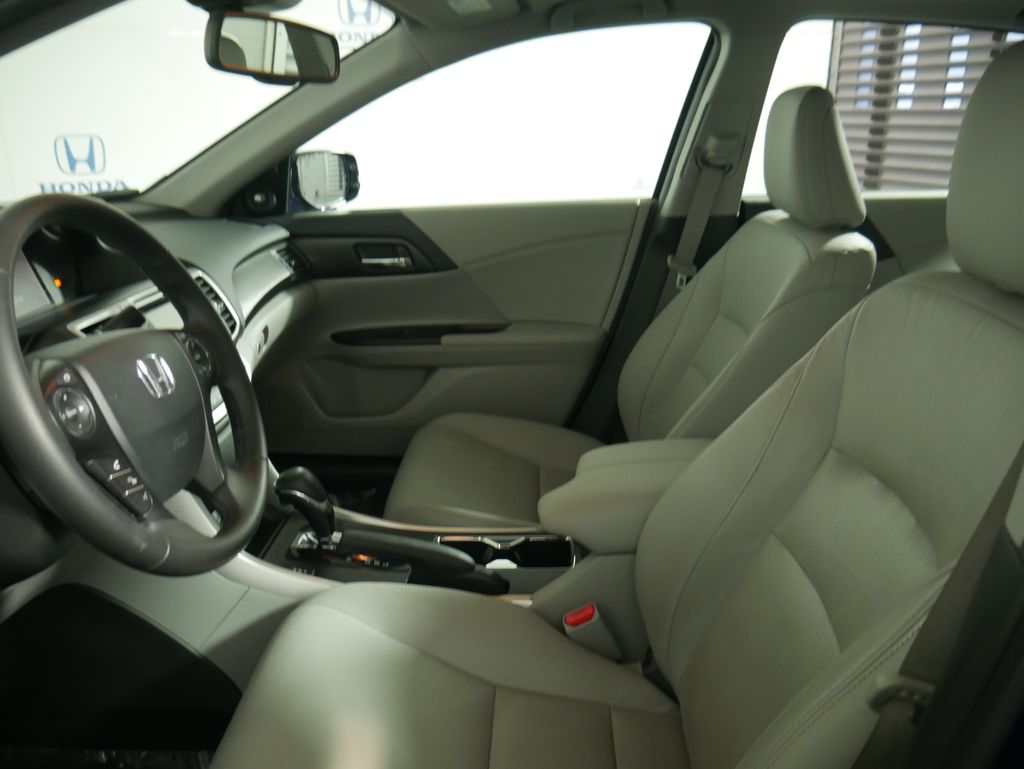 Thumbnail: 2015 Honda Accord - 14