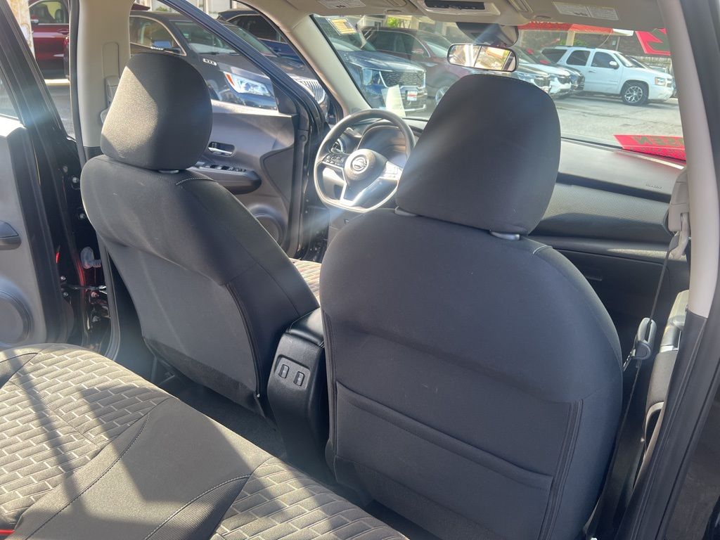 2022 Nissan Kicks SV photo