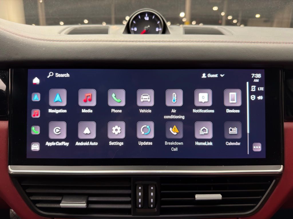 Thumbnail: 2023 Porsche Cayenne - 7