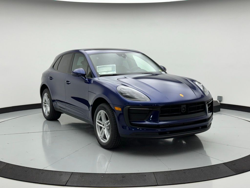 2024 Porsche Macan  3