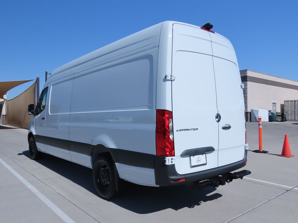 2024 Mercedes-Benz Sprinter 2500 7