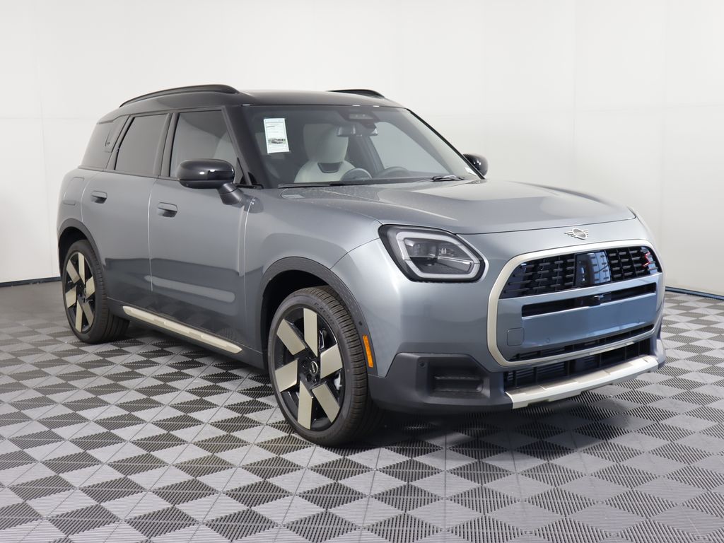 2025 MINI Cooper Countryman Base 3