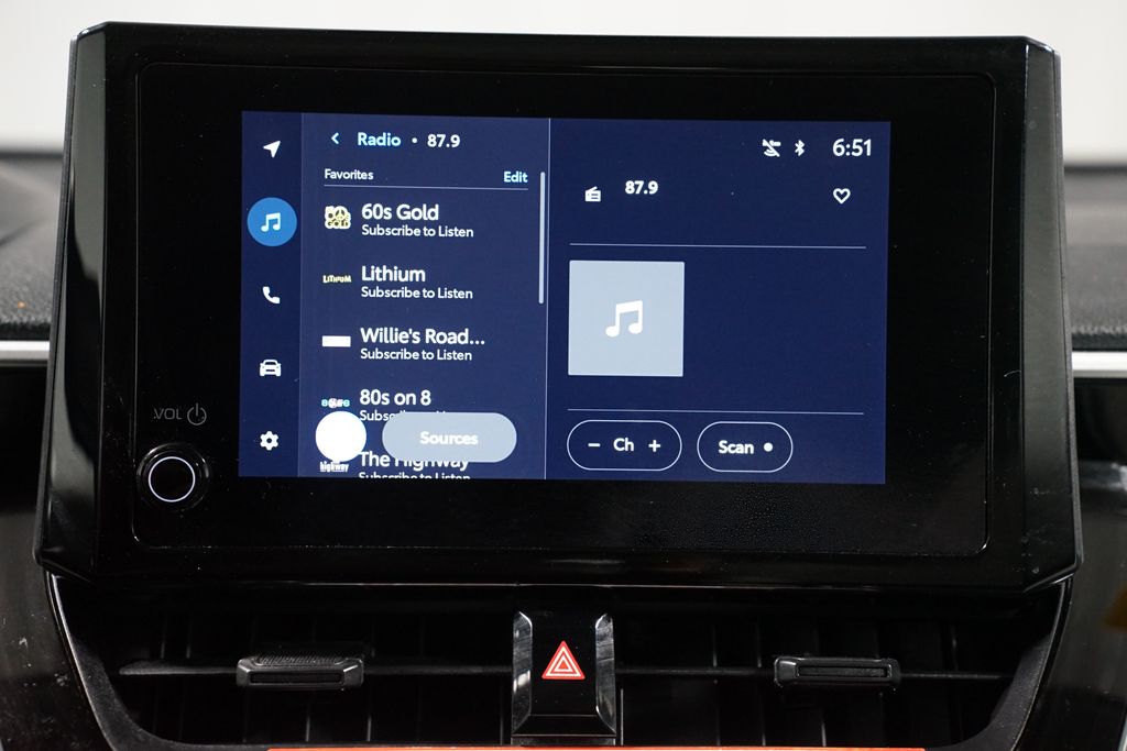 Thumbnail: 2025 Toyota Corolla Cross - 18