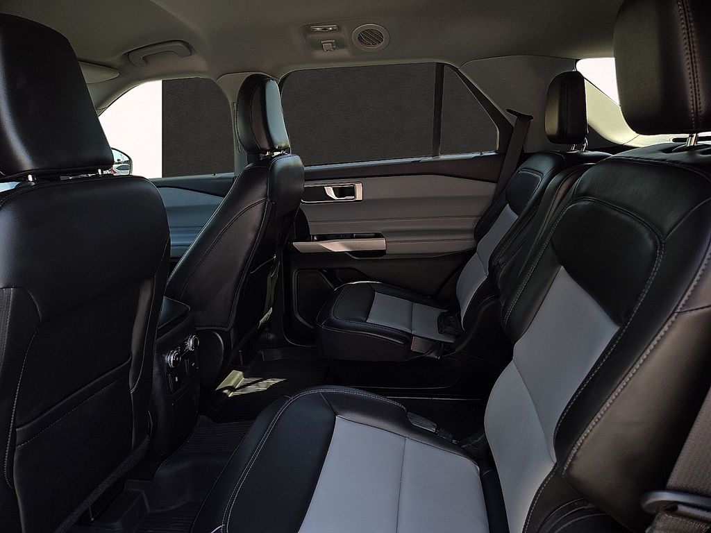 Used 2024 Ford Explorer XLT For Sale in Farmington, AR