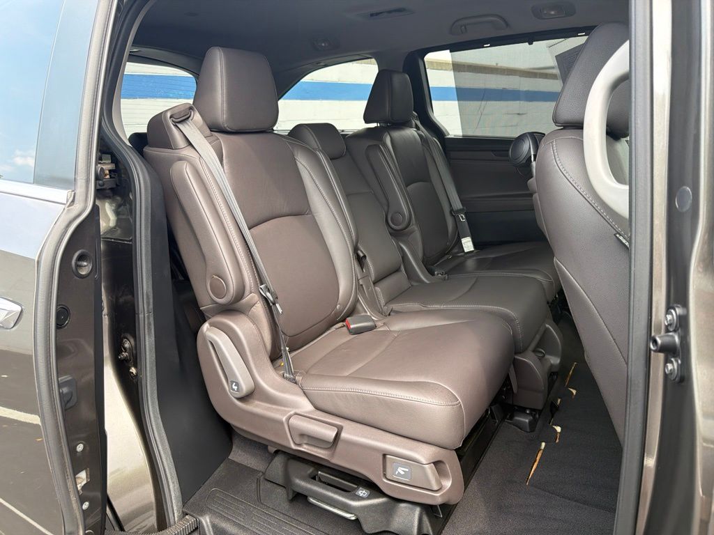 Thumbnail: 2022 Honda Odyssey - 24