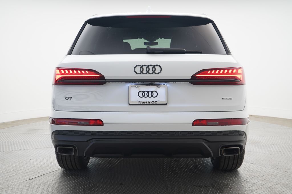 Thumbnail: 2026 Audi Q7 - 4