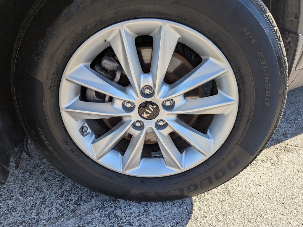 used 2020 Kia Sorento car, priced at $9,893