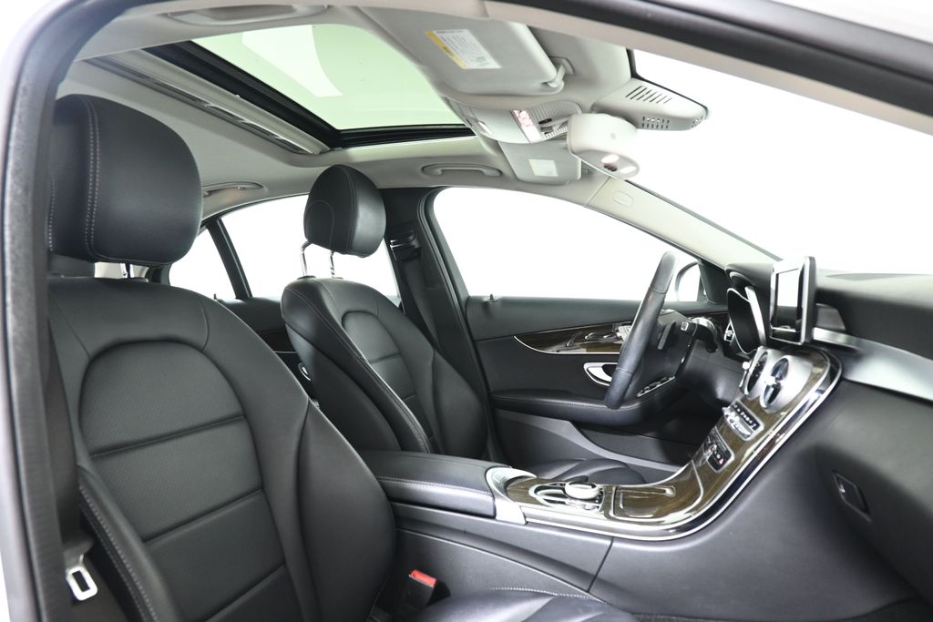 Thumbnail: 2018 Mercedes-Benz C-Class - 3
