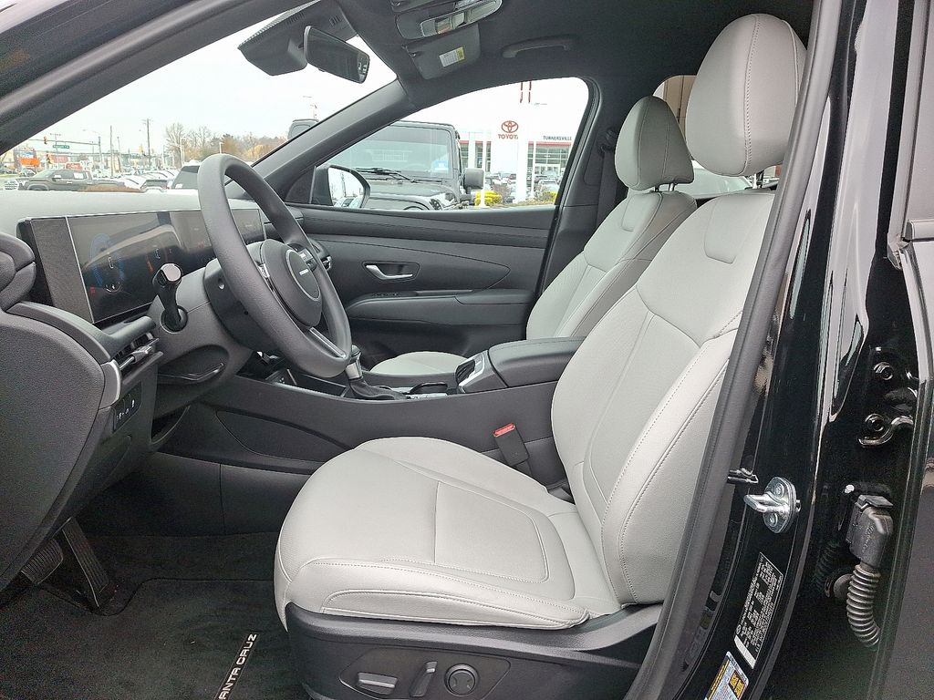 Thumbnail: 2025 Hyundai Santa Cruz - 15