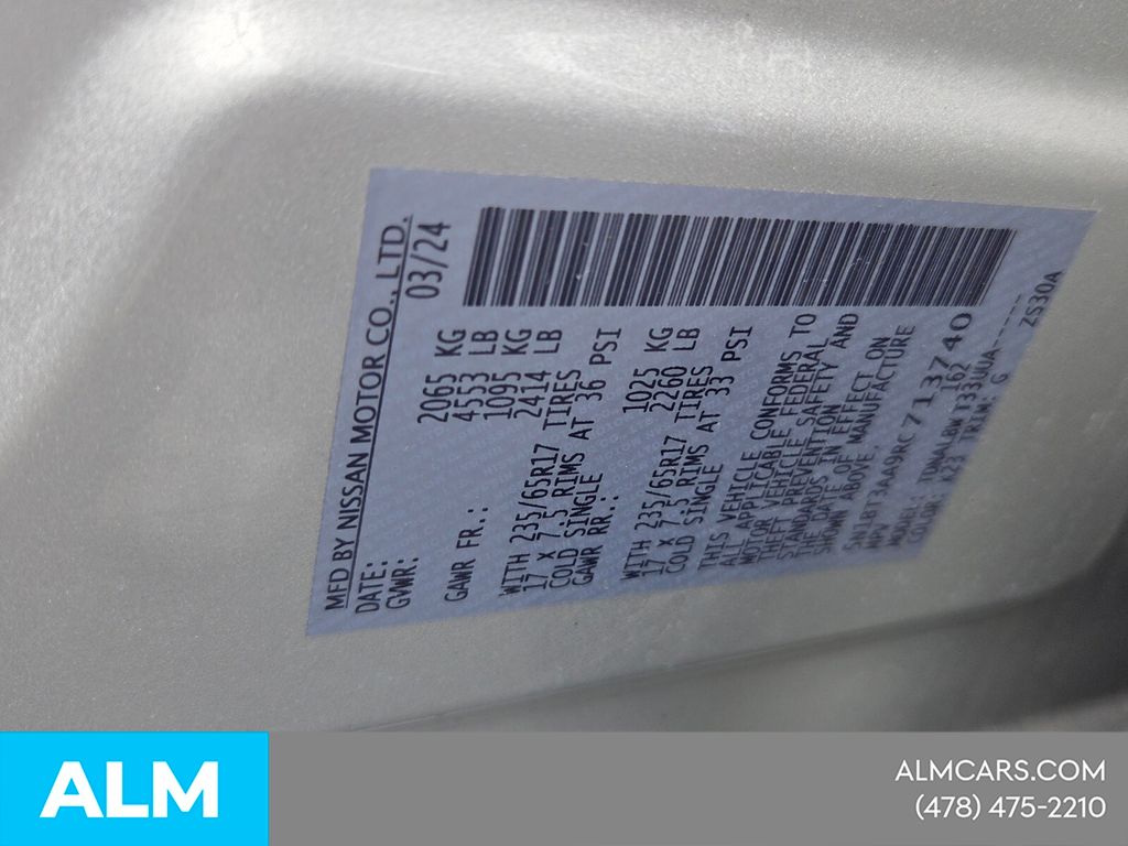 Used 2024 Silver Nissan S image 8