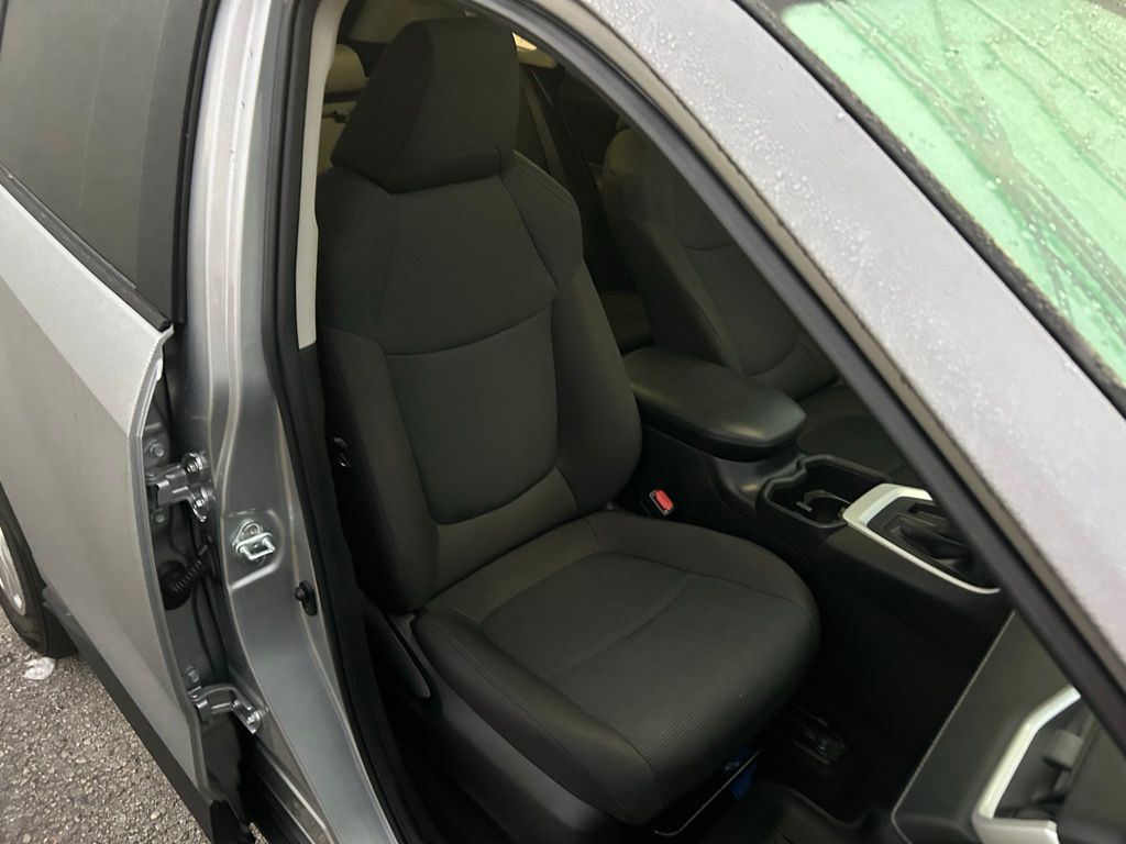 Thumbnail: 2022 Toyota RAV4 - 15