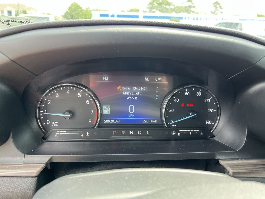 2023 Ford Explorer Limited photo