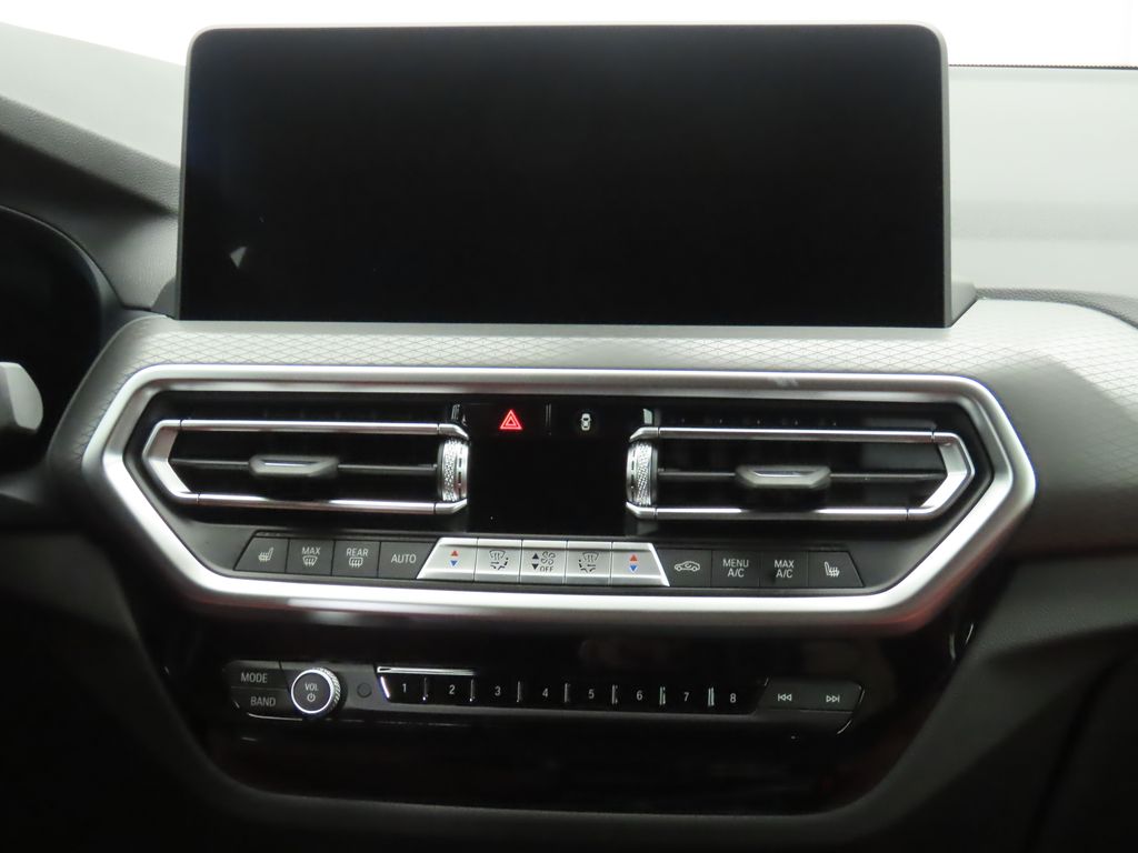 2025 BMW X4 xDrive30i 14