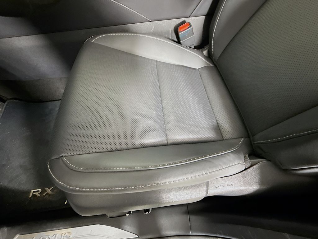 Thumbnail: 2025 Lexus RX - 19