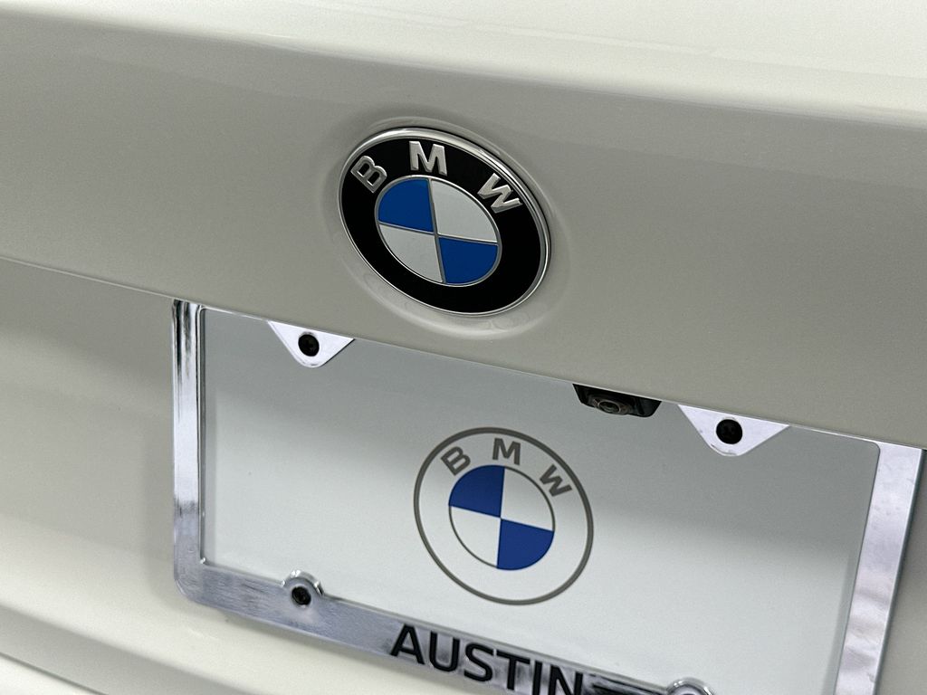 2025 BMW 3 Series M340i 22