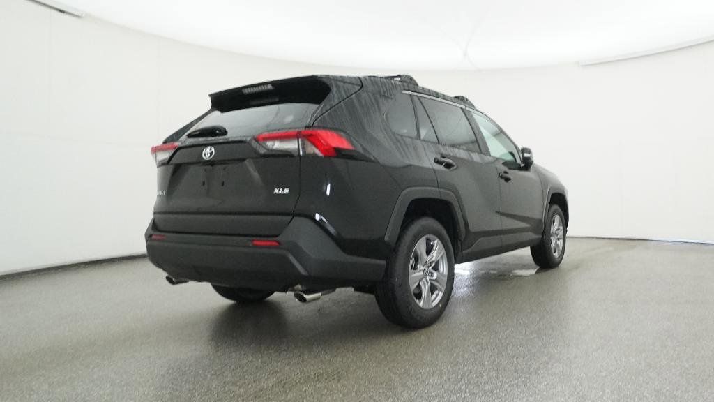 Thumbnail: 2025 Toyota RAV4 - 16