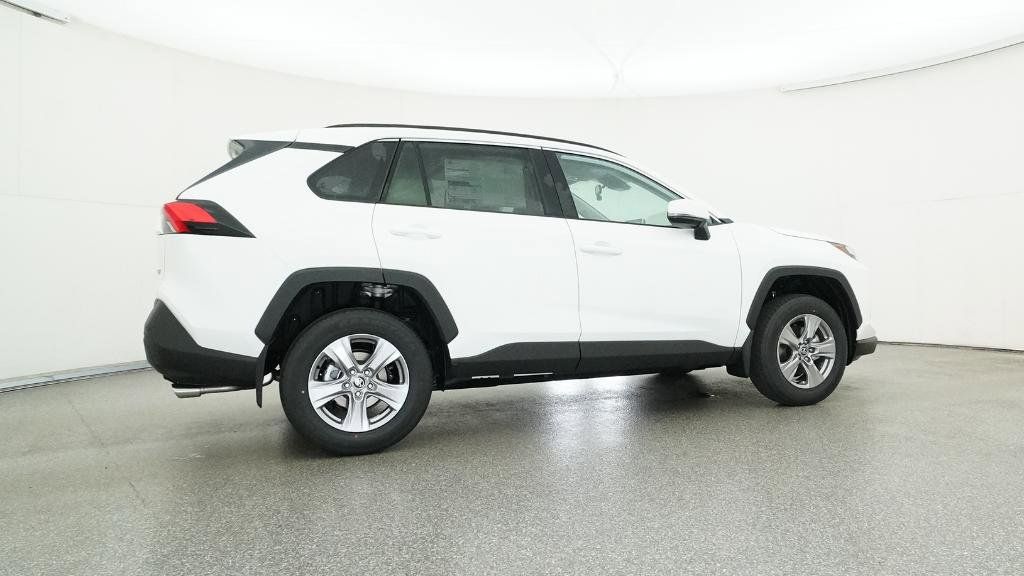 Thumbnail: 2025 Toyota RAV4 - 8