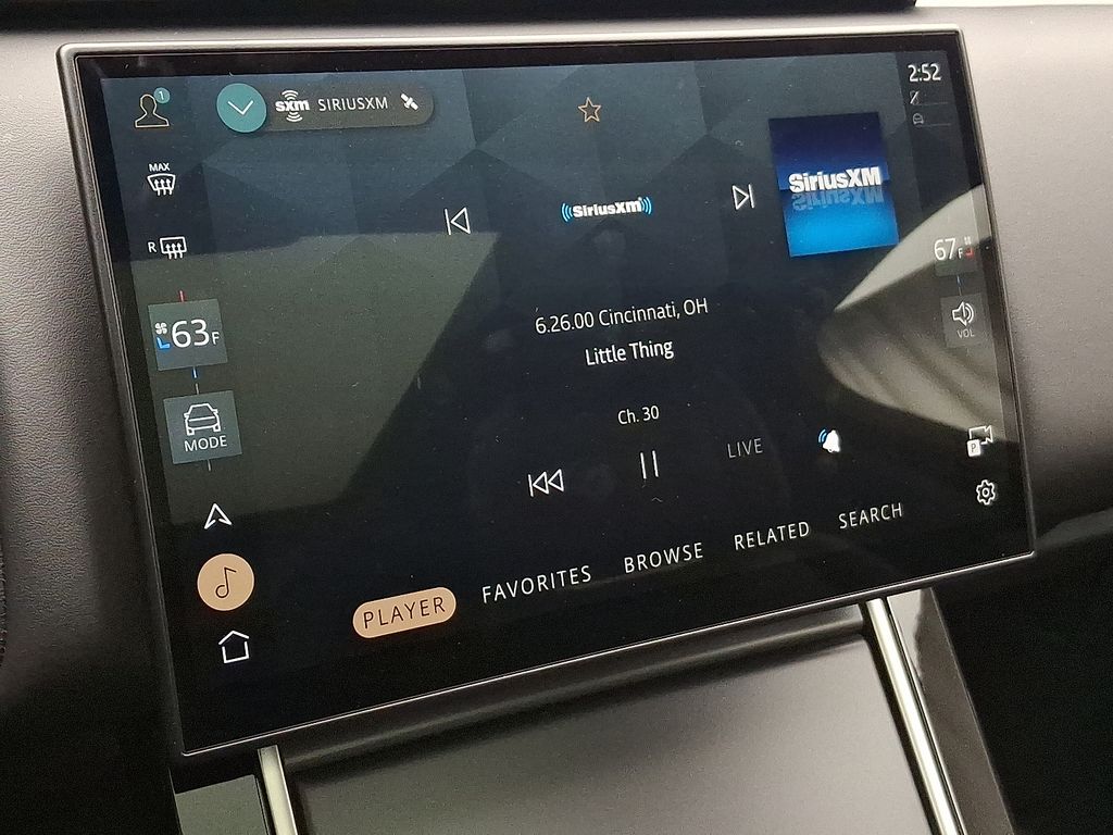 Thumbnail: 2025 Land Rover Range Rover Velar - 17