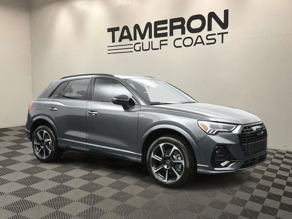 Daytona Gray Pearl Effect 2025 Audi Q3 quattro Premium Plus S Line 45 TFSI SUV / Crossover All-Wheel Drive 8-Speed Automatic