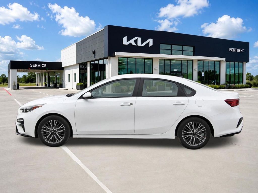 2021 Kia Forte LXS White at Community Toyota