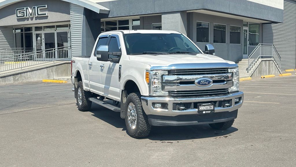 White 2017 Ford F-250 Super Duty Pickup Truck Four-Wheel Drive 6-Speed Automatic