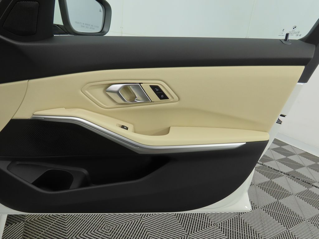 Thumbnail: 2026 BMW 3 Series - 25