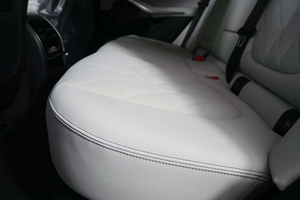 Thumbnail: 2026 BMW X5 - 14