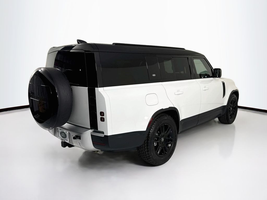 Thumbnail: 2024 Land Rover Defender - 5