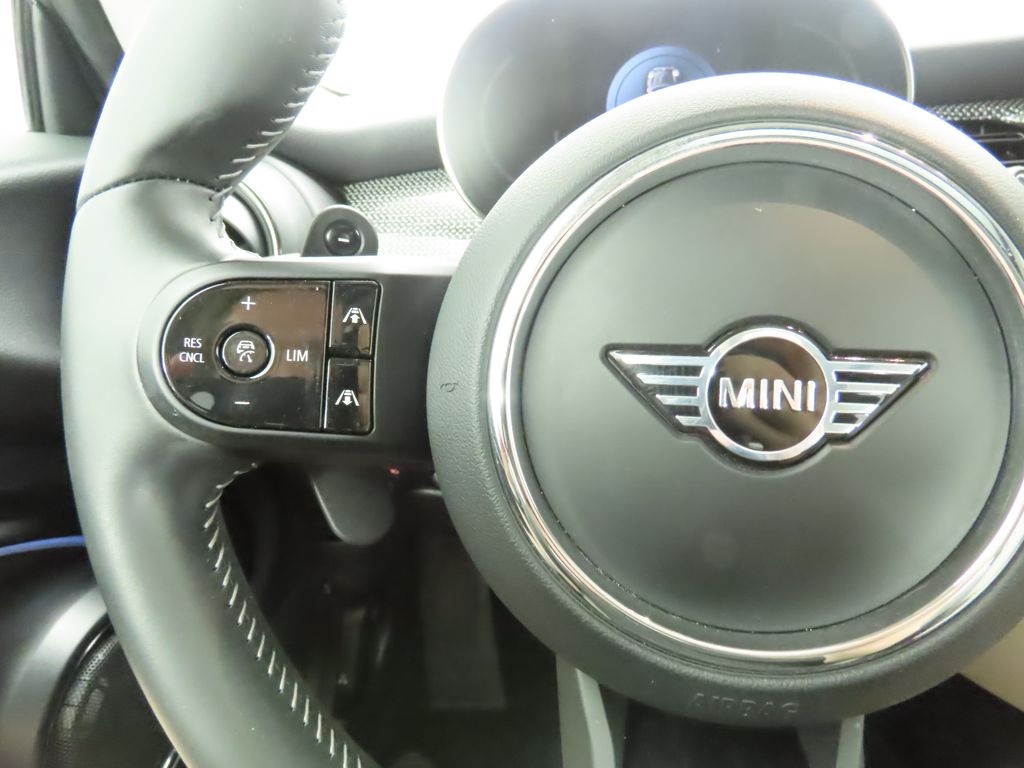 Thumbnail: 2023 MINI Cooper - 11