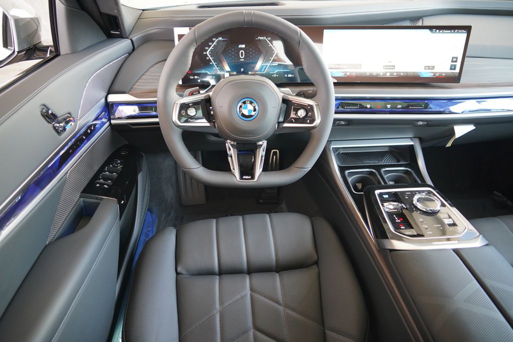 Thumbnail: 2026 BMW i7 - 15